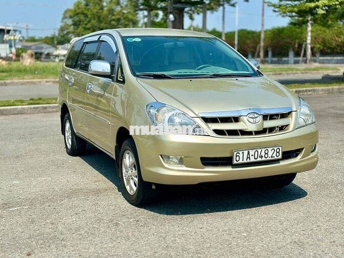 Toyota Innova 2008 G - 176000 km
