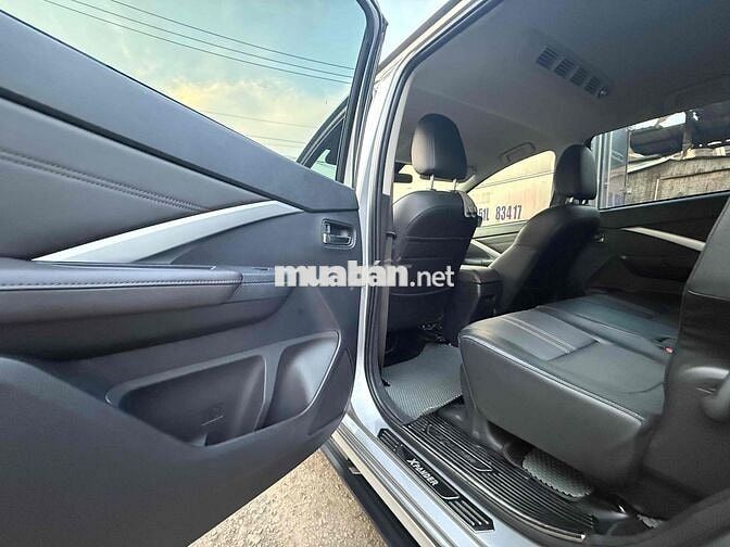 Mitsubishi Xpander 2024 Bạc Premium Siêu Lướt