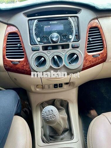 Toyota Innova 2008 G - 176000 km