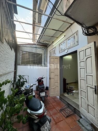 Cần bán nhà 50m2 X 4 tầng Ngọc Thụy - oto đỗ cổng - 4 ngủ khép kín