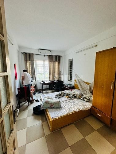 Cần bán nhà 50m2 X 4 tầng Ngọc Thụy - oto đỗ cổng - 4 ngủ khép kín