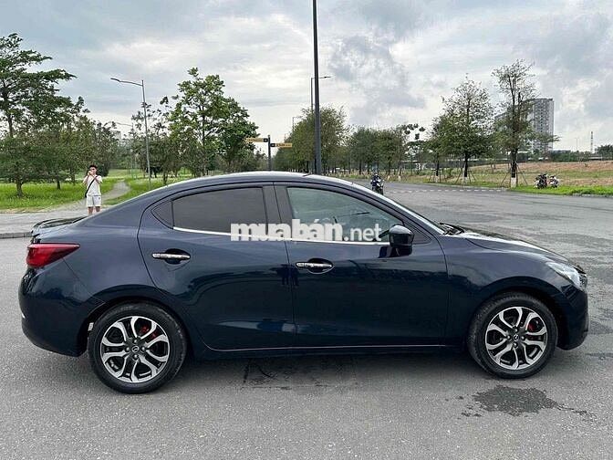 Mazda 2 2016  1.5 AT Sedan - 98000 km bao zin