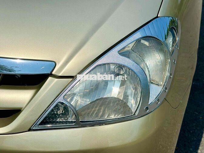 Toyota Innova 2008 G - 176000 km