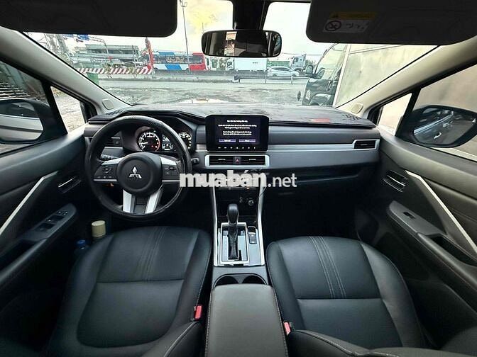 Mitsubishi Xpander 2024 Bạc Premium Siêu Lướt