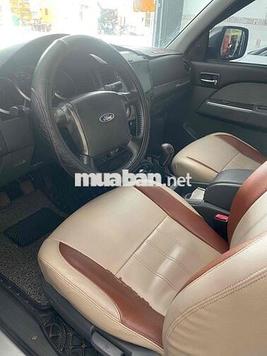 Ford Everest 2015 2.5L 4x2 MT
