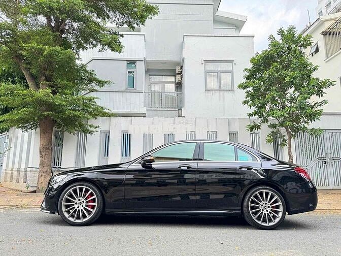 Mercedes Benz  C300 AMG