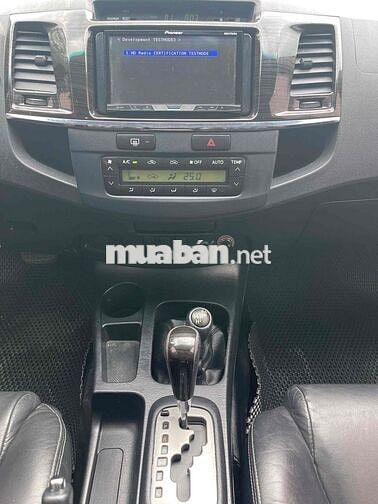 Toyota Fortuner 2014 2.7V 4x4 AT - 130000 km