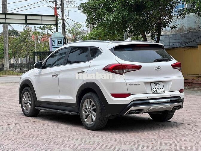 Hyundai Tucson 2018 2.0 AT Base - 80000 km