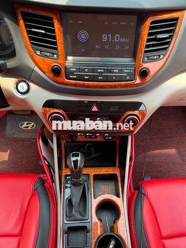 Hyundai Tucson 2018 2.0 AT Base - 80000 km