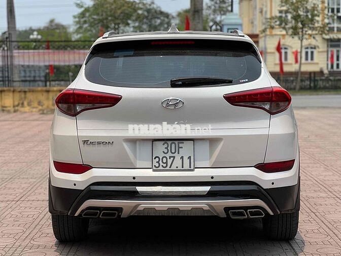 Hyundai Tucson 2018 2.0 AT Base - 80000 km