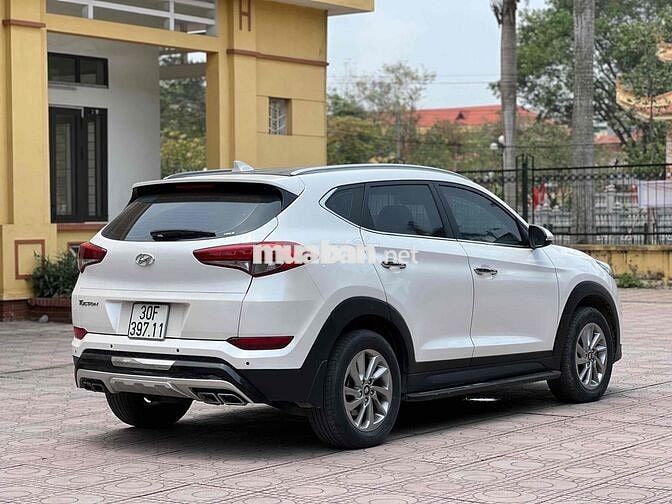 Hyundai Tucson 2018 2.0 AT Base - 80000 km
