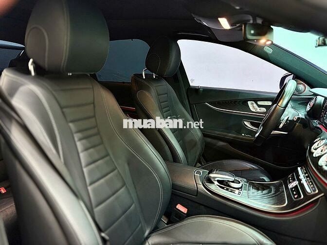 Mercedes Benz E200 Sport Up E300 2019. Odo 6v8 Km