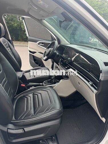 Kia Carens 2022 1.5D Premium