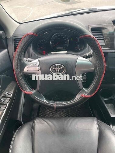 Toyota Fortuner 2014 2.7V 4x4 AT - 130000 km
