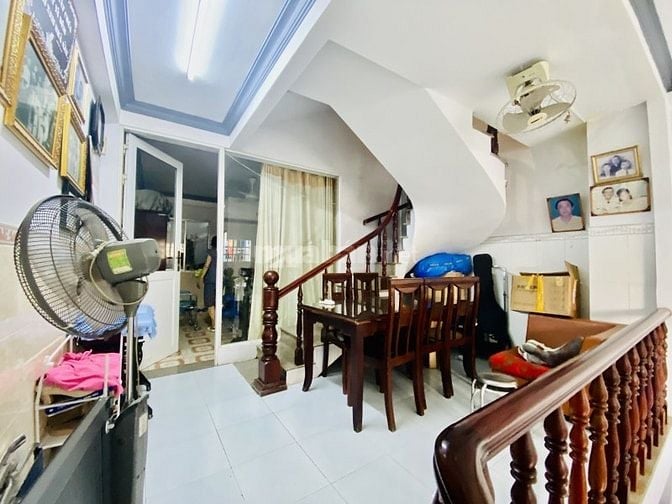 Bán Nhà Hẻm Xe Tải, Âu Cơ, Tân Phú Kế Tân Bình,51M2, 5 Tầng,Nhỉnh 6 Tỷ
