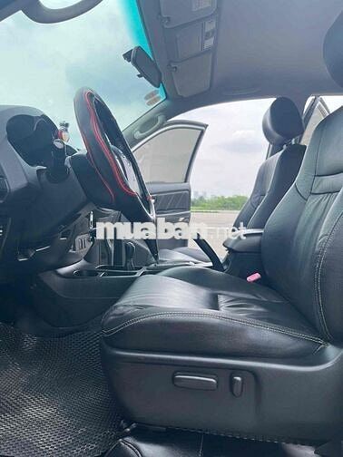 Toyota Fortuner 2014 2.7V 4x4 AT - 130000 km