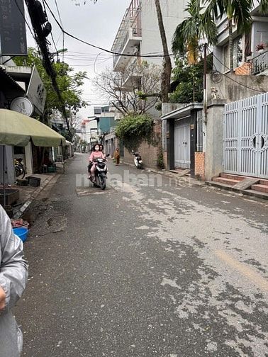 Bán đất Ngọc Thụy - 75m2 - Mặt đường ô tô 8m - GIÁ 7,5 tỷ