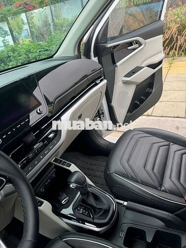 Kia Carens 2022 1.5D Premium
