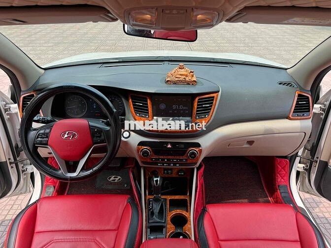 Hyundai Tucson 2018 2.0 AT Base - 80000 km