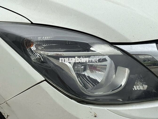 Bán xe Mazda BT 50 2016 2.2L 4x2 AT màu trắng