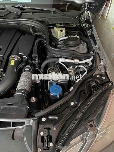 Mercedes E250 loại 4máy kiểu dáng đẹp sang trọng