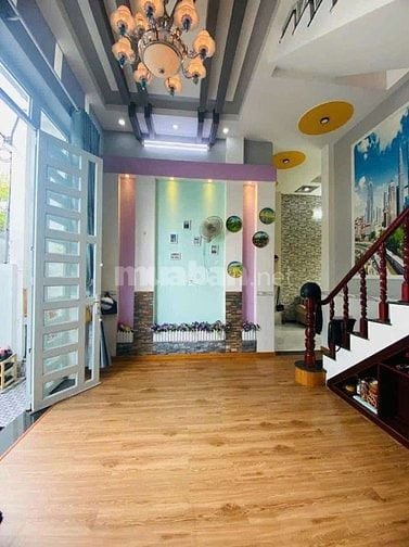 Các bác hổ trợ e có ít tiền mua ít gạo thổi cơm với ạh