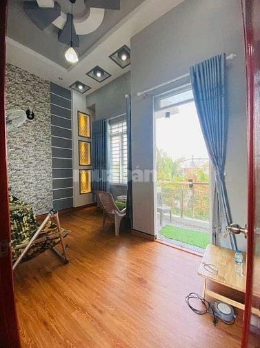 Các bác hổ trợ e có ít tiền mua ít gạo thổi cơm với ạh