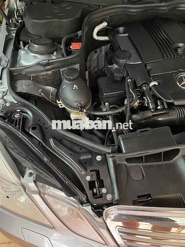 Mercedes E250 loại 4máy kiểu dáng đẹp sang trọng