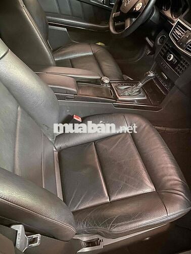 Mercedes E250 loại 4máy kiểu dáng đẹp sang trọng