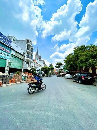 Dương Quảng Hàm, Hẻm Xe Hơi 5m, Ngang 5,5m,Nở hậu 7.5m, 80m2- 8 Tỷ