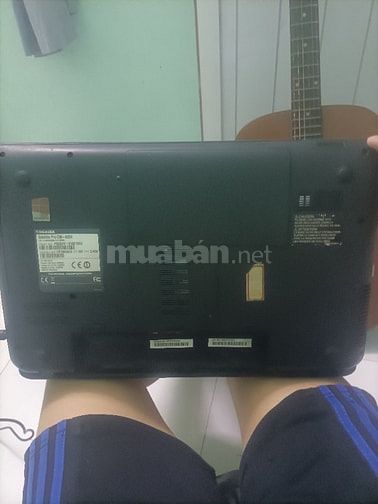 Bán gấp Laptop Toshiba Satellite 16in i3/6gb full tính năng.