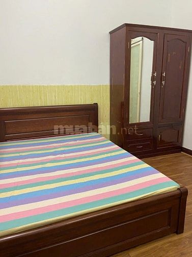 Cho thuê nhà tầng 1, riêng biệt đầu đường Âu Cơ, Tây Hồ, 55m2, 2 phòng