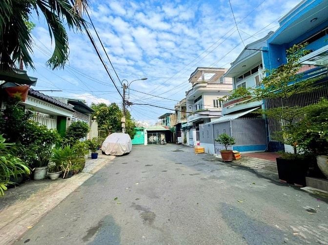 Dương Quảng Hàm, Hẻm Xe Hơi 5m, Ngang 5,5m,Nở hậu 7.5m, 80m2- 8 Tỷ