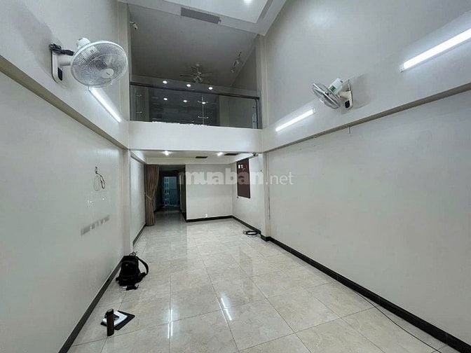 Cho Thuê  nhà MT nguyên căn Nguyễn Trọng Tuyển, Quận Phú Nhuận