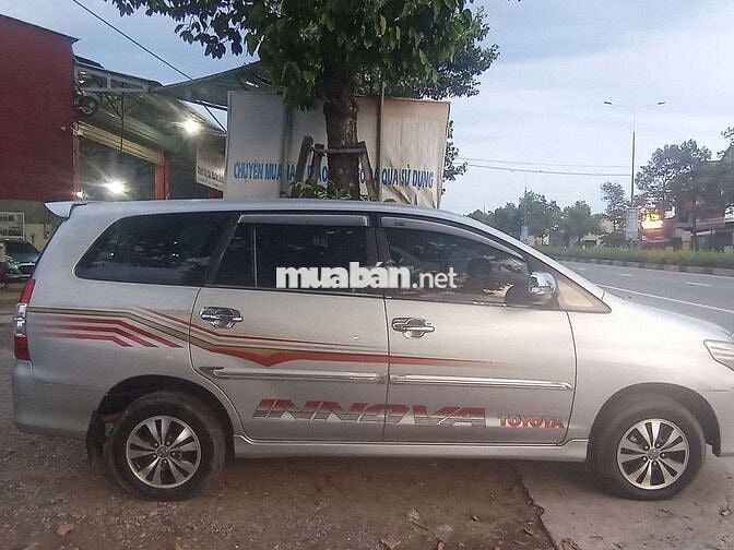 Toyota Innova 2015 2.0E - 108000 km