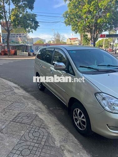 Toyota Innova 2006 G - 220000 km