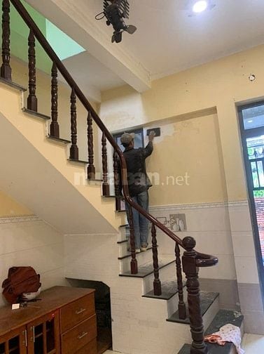 Cho thuê nhà 2 tầng đúc,mới sơn ở liền,2PN, 80M2, Linh Đông,Thủ đứ