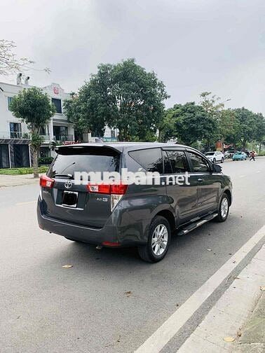 Toyota Innova 2017 2.0E - 19000 km