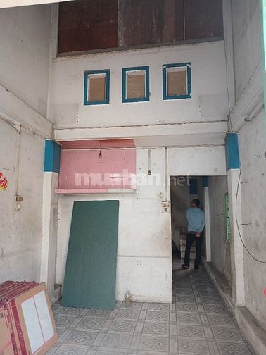 Bán nhà DT: 3m X 10 1T+1 lửng 2pn đường 5m 