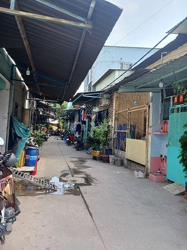 Bán nhà DT: 3m X 10 1T+1 lửng 2pn đường 5m 