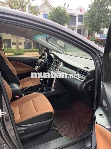 Toyota Innova 2017 2.0E - 19000 km