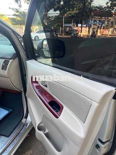 Toyota Innova 2006 G - 220000 km