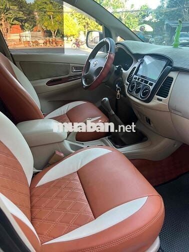 Toyota Innova 2006 G - 220000 km