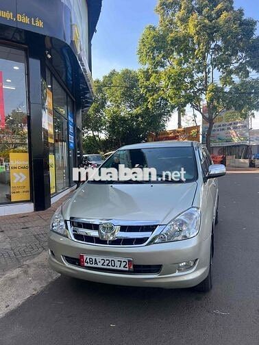 Toyota Innova 2006 G - 220000 km