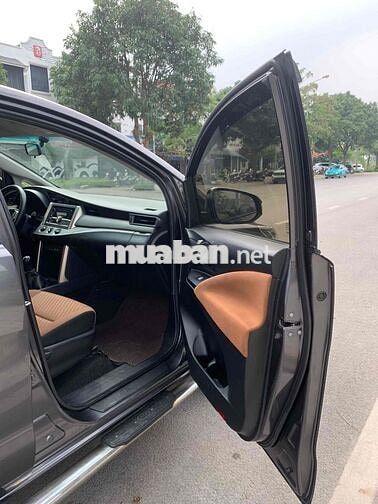 Toyota Innova 2017 2.0E - 19000 km