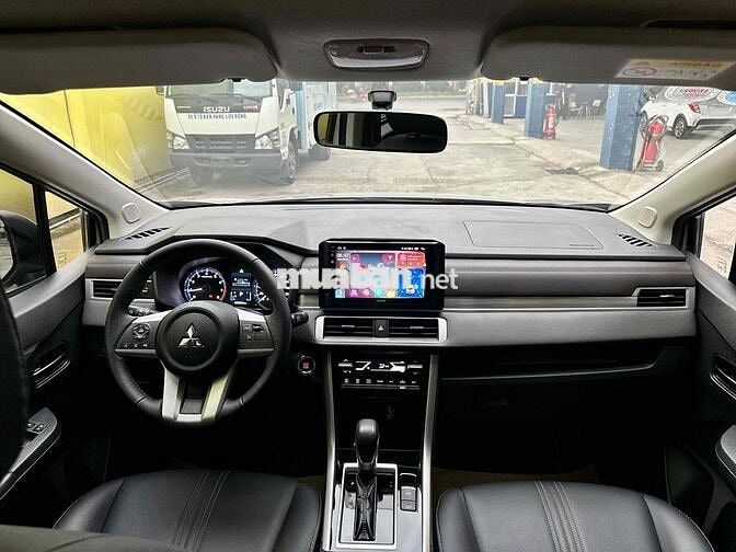 Mitsubishi Xpander 2022 AT Premium - 9000 km
