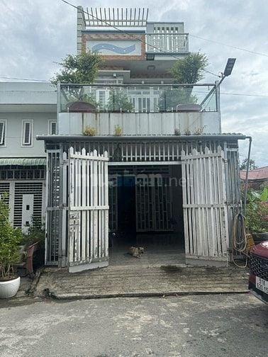 Cần bán gấp nhà phạm văn sáng hóc môn hcm