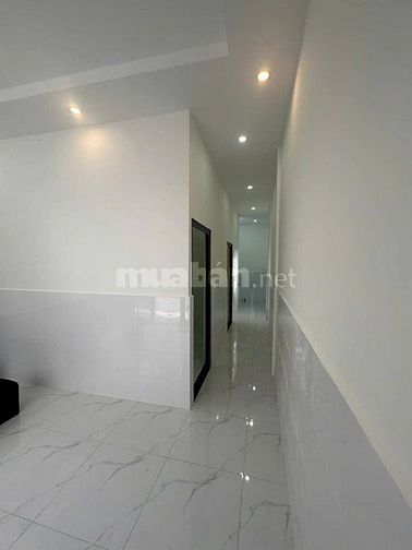 Chính chủ bán nhà đường Hồ Bá Kiện P15 Q10 50m2 Giá 3ty340 