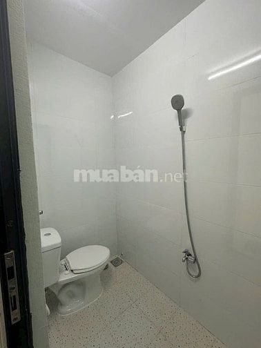Chính chủ bán nhà đường Hồ Bá Kiện P15 Q10 50m2 Giá 3ty340 