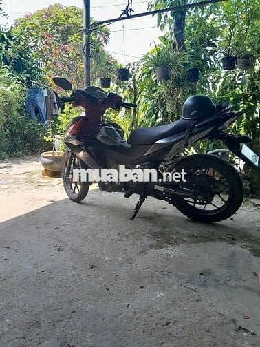 Winner V1 2016!nguyên zin!cần bán hoặc trao đổi!